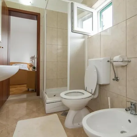 Marcela Apartamento Sutivan