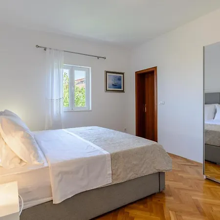 Marcela Apartamento *